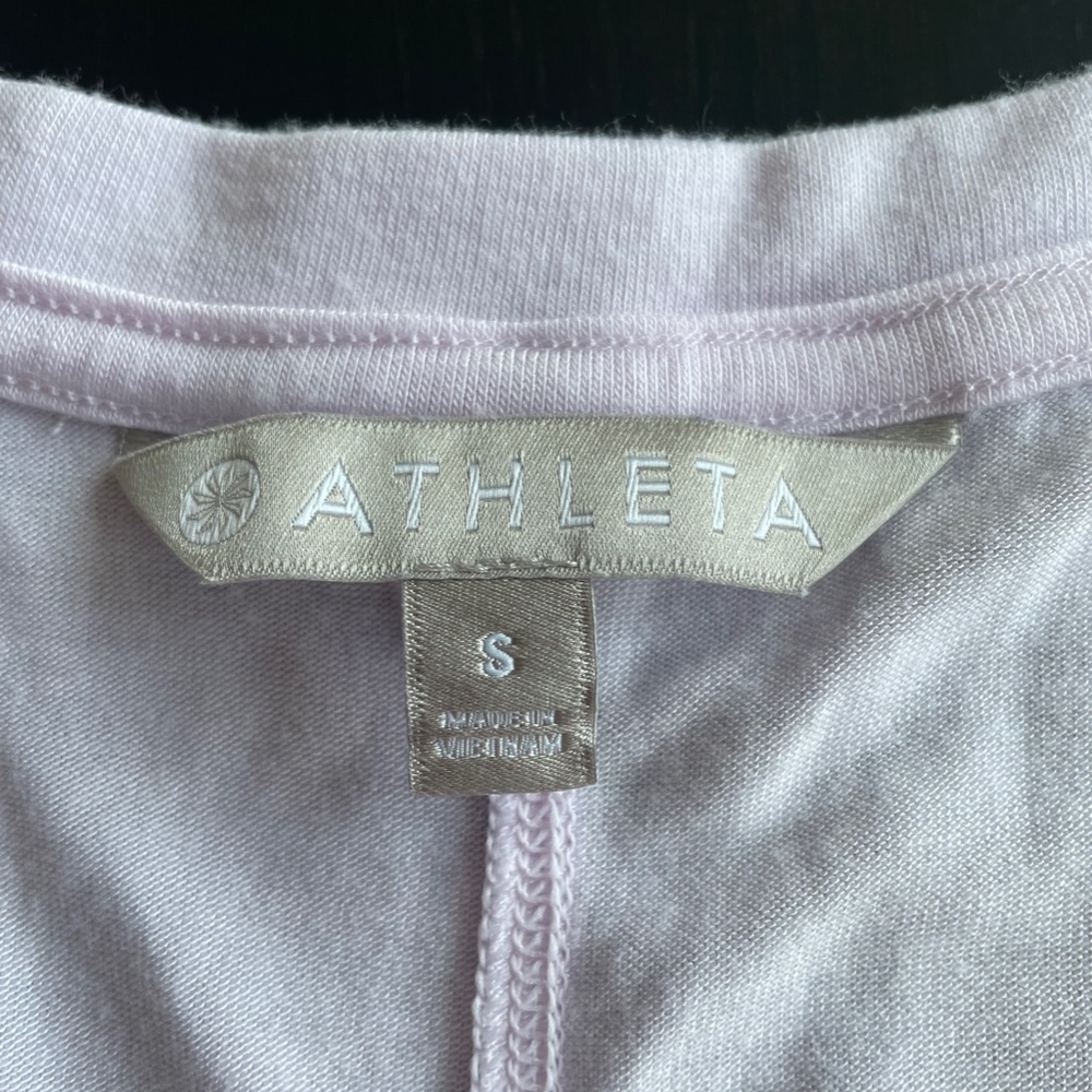 Athleta  pale pink CLOUDLIGHT STRATUS cap sleeve tee: SMALL - Picture 4 of 7